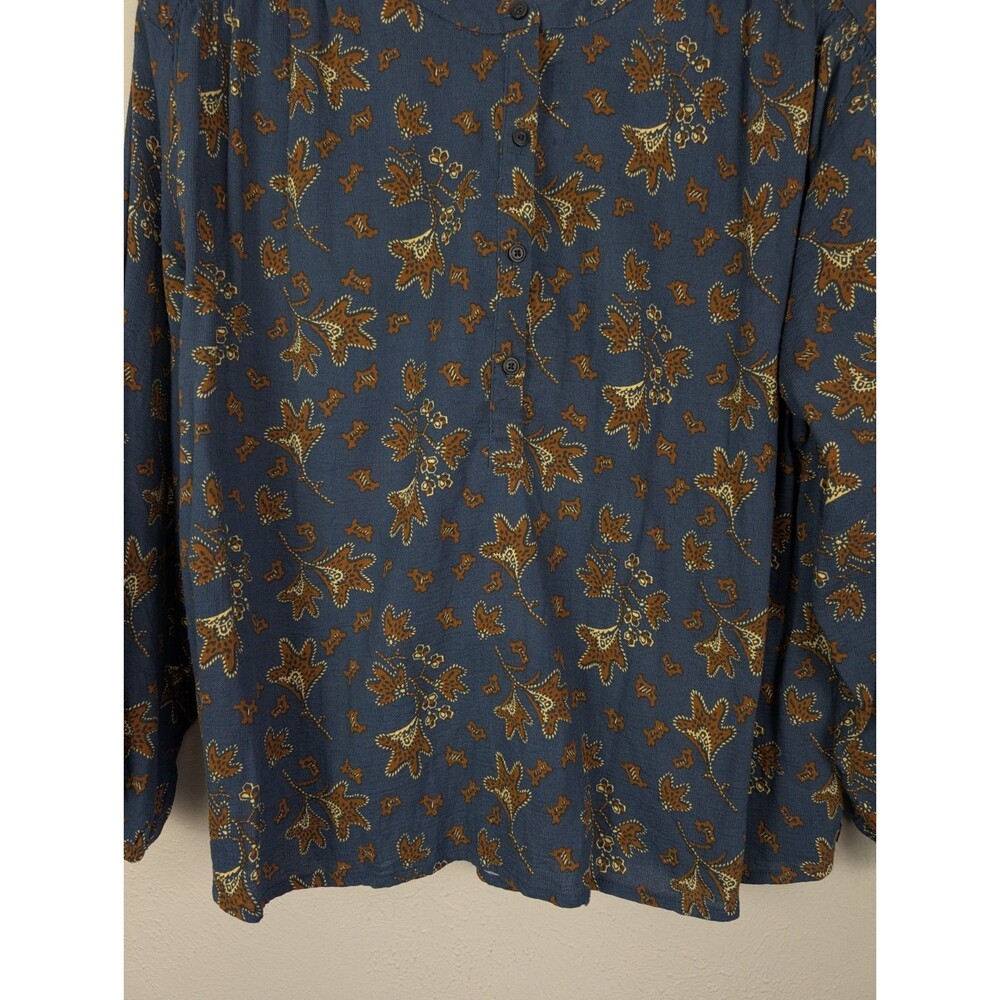 Toad&Co Women's Navy Blue Long Sleeve Floral-Petal Print Top - Picture 5 of 12